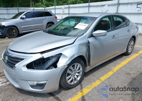 2015 Nissan Altima 2.5/2.5 S/2.5 Sl/2.5 Sv z USA, uszkodzony, nr VIN 1N4AL3AP6FC238960